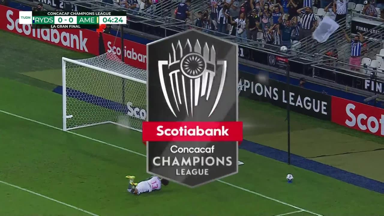 ¡TIRO ATAJADO! disparo por Rogelio Funes Mori.