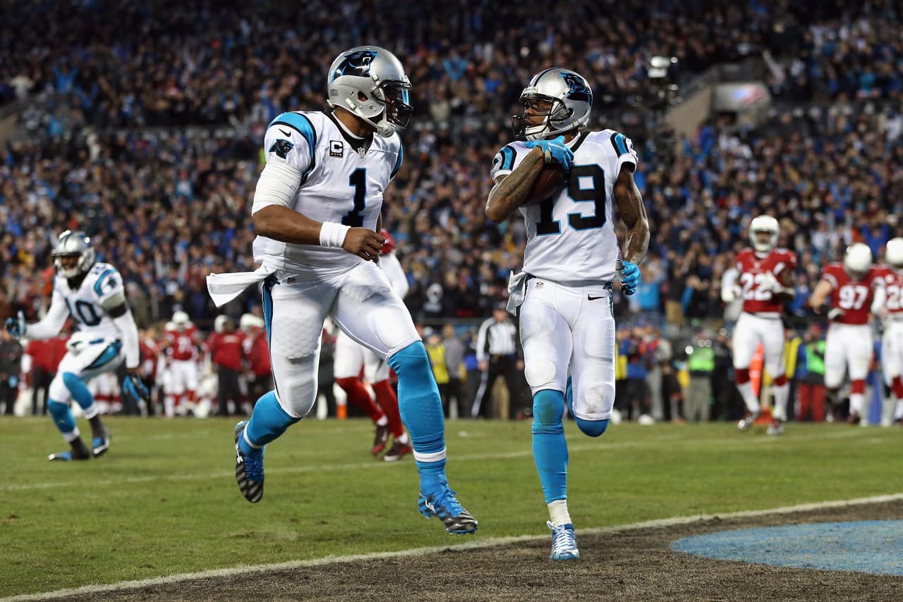 Acarreo de 22 yardas del receptor Tedd Ginn.