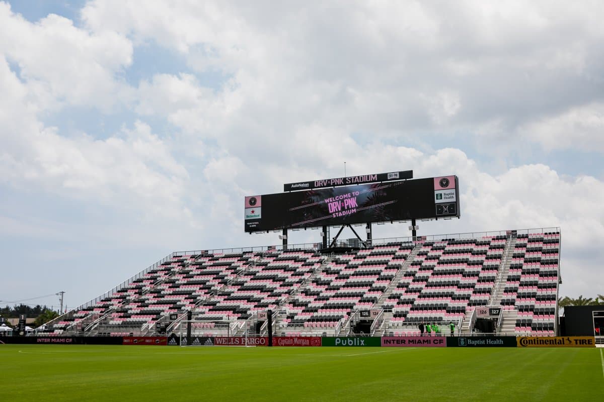Unos tantos y otros tan poco... el calor impera en el DRV PNK Stadium de Inter Miami