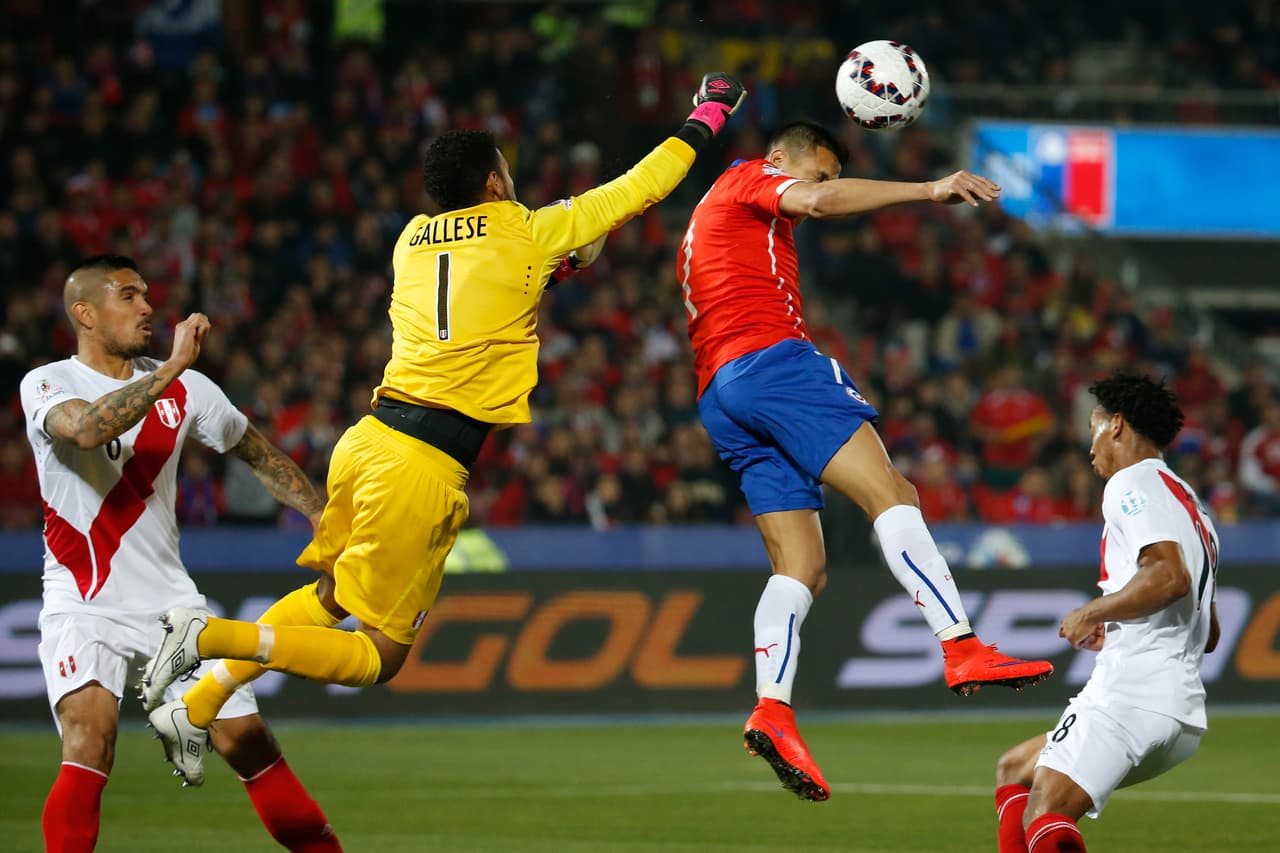 Desde el primer minuto del encuentro ambos conjuntos propusieron un juego agradable en el Estadio Nacional.