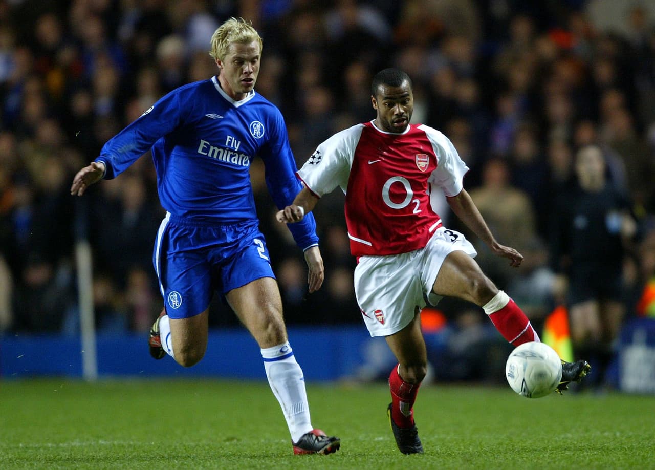 Ashley Cole tuvo una carrera remarcable como lateral zurdo y fue el mejor socio de David Beckham sobre el césped.