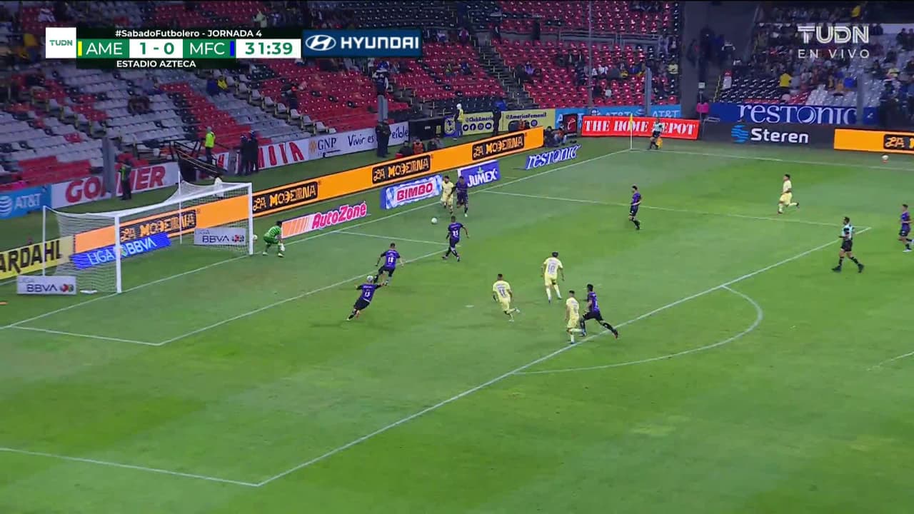 ¡GOOOL! Diego Valdés anota para América.