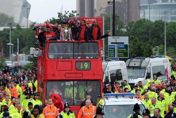El camión hacía su recorrido por diversas calles de la ciudad inglesa.