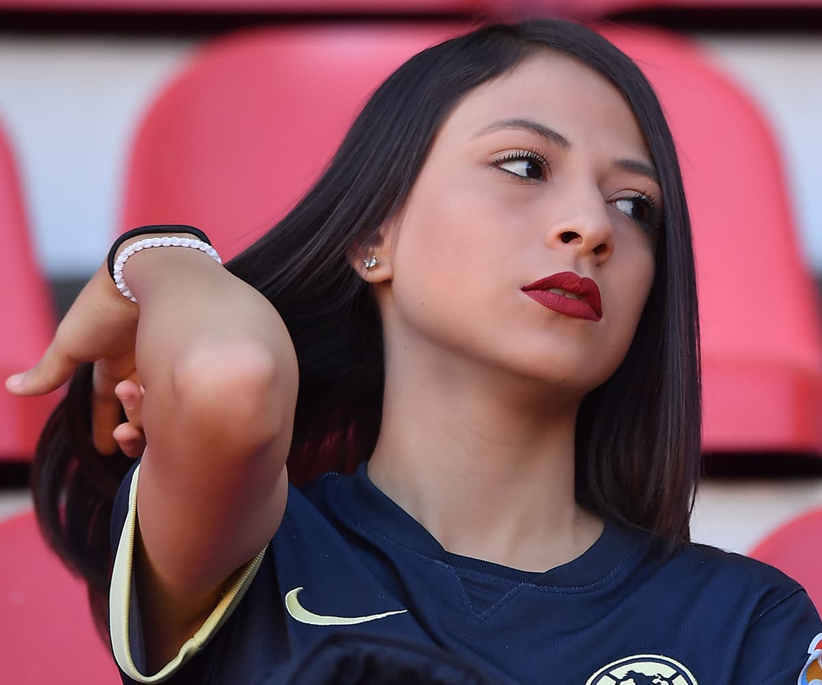 Fanática del América aguarda por el encuentro contra Necaxa este domingo.
