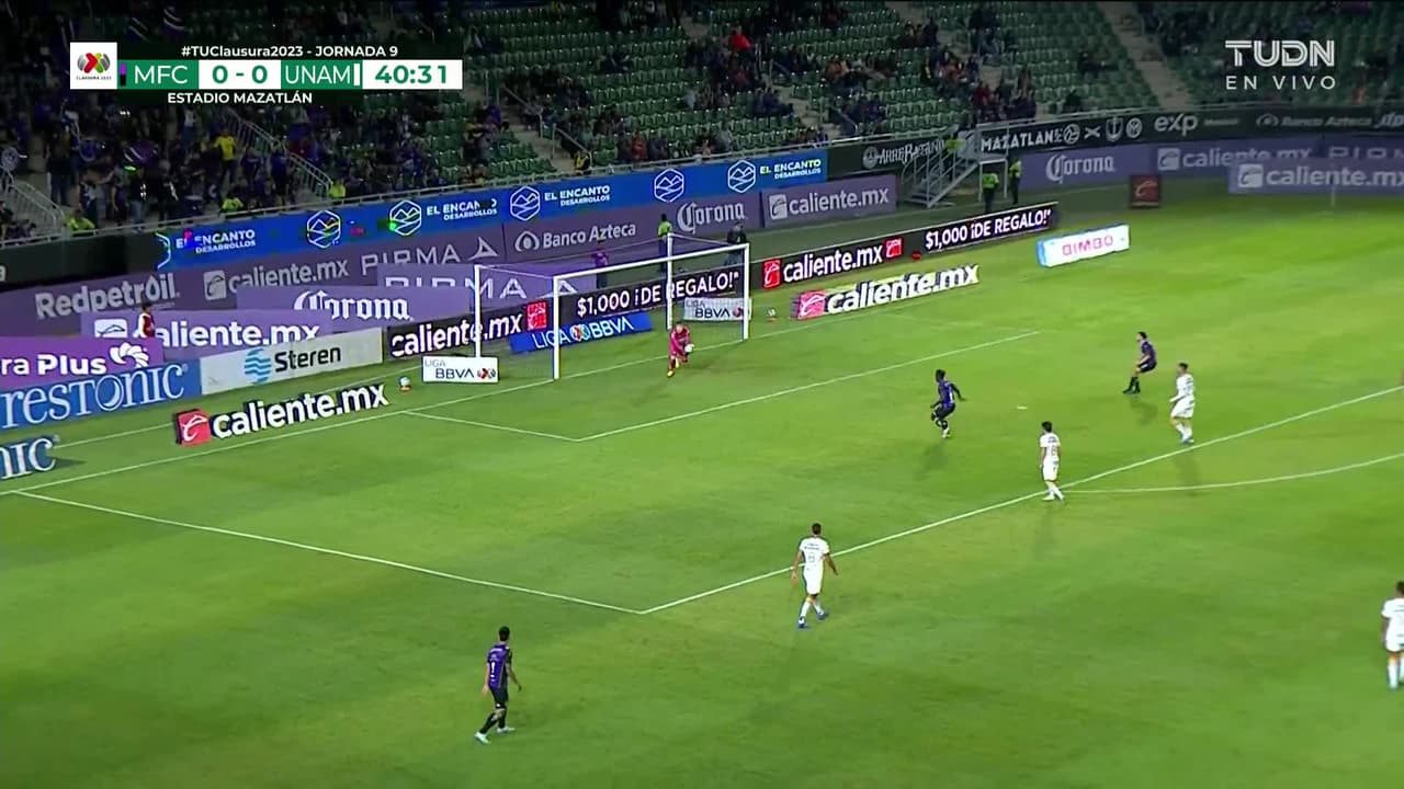 ¡TIRO ATAJADO! disparo por Jefferson Intriago.