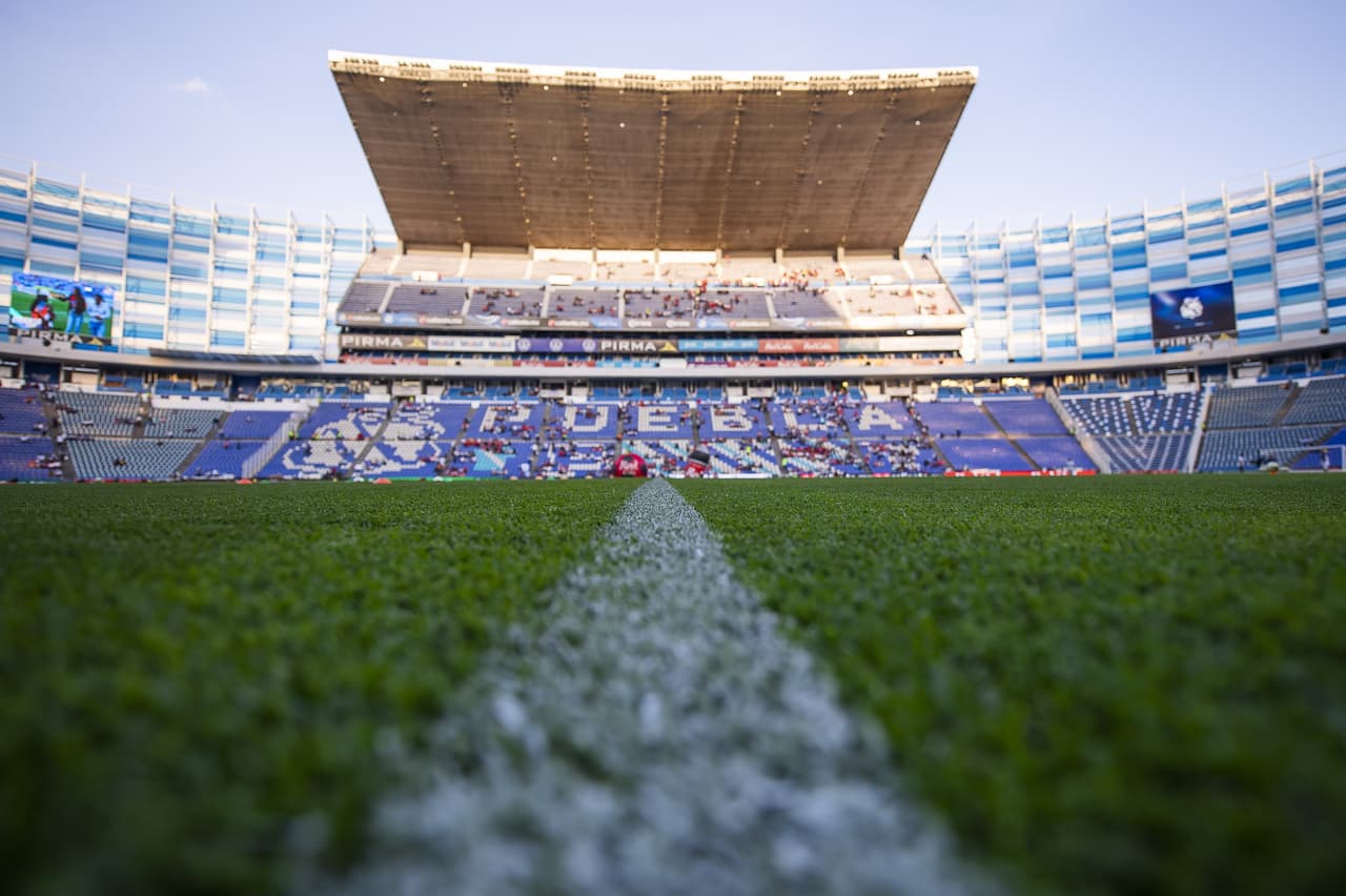 La grama del stadio Cuauhtémoc estaba en buenas condiciones.