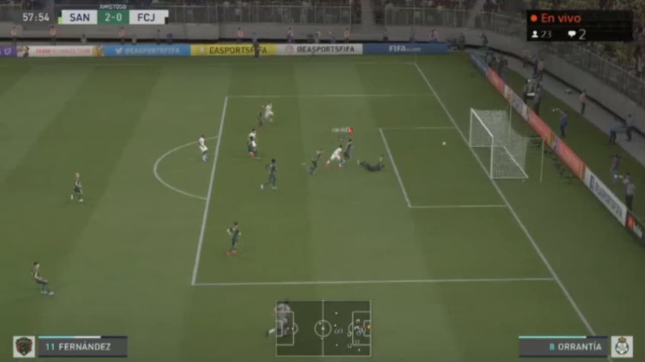 Marco Canales, representante de los Bravos de Juárez cayó 1-3 ante Octavio Rivero comandando a los Santos en el futbol virtual.