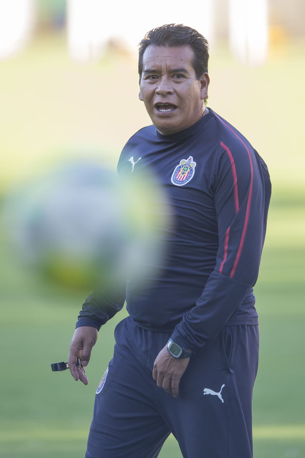 Chivas de Guadalajara mantiene su ritmo de entrenamiento tras la salida del paraguayo José Saturnino Cardozo de la dirección técnica, de la que quedó encargado Alberto Coyote de forma interina para pelear en el Clausura 2019 de la Liga MX.