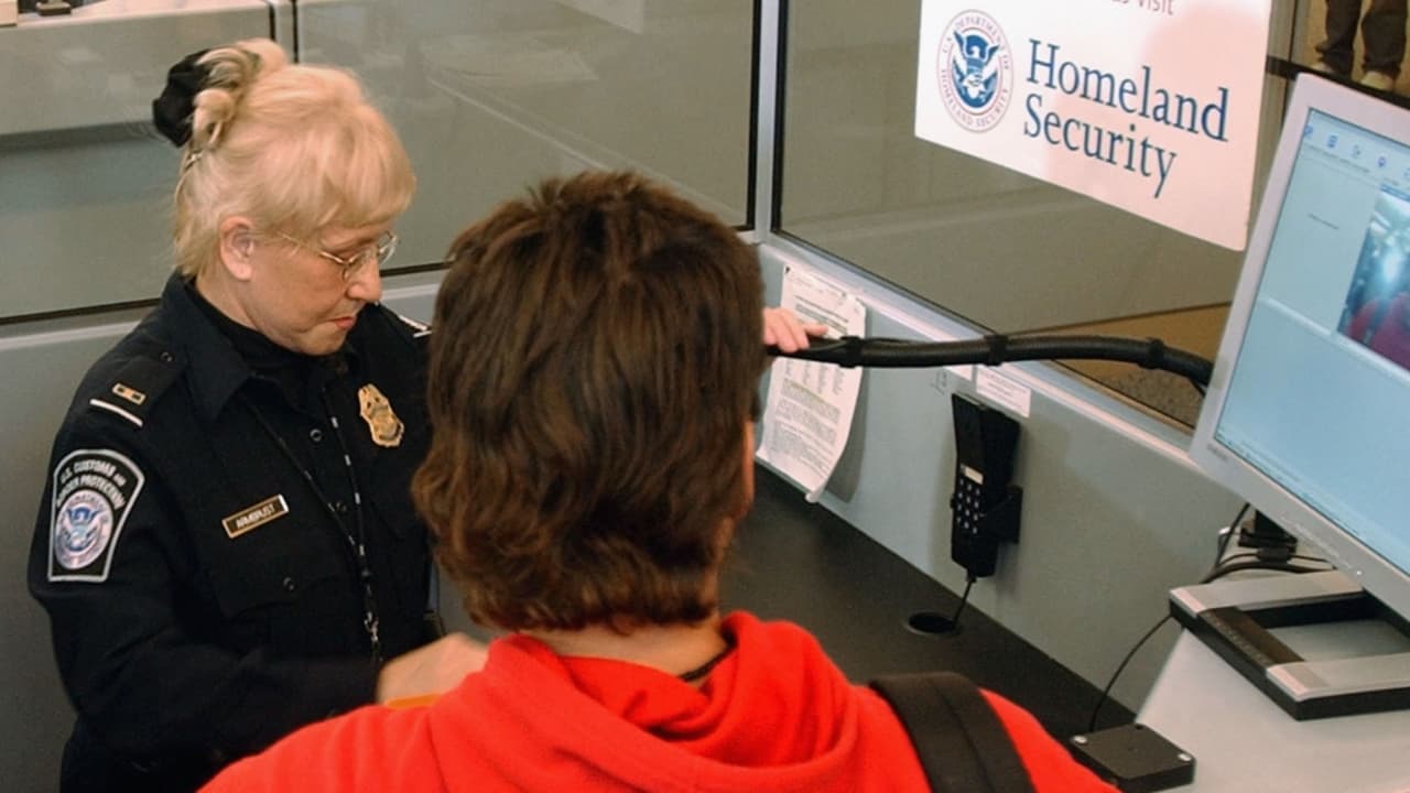 ¿Ampliará EEUU la lista de países que deben pagar hasta $15,000 para visas de turismo o negocios?