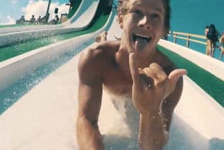 Después de que veas los saltos tan increíbles que se pueden hacer en este tobogán, entenderás  por qué este video se ha vuelto viral.