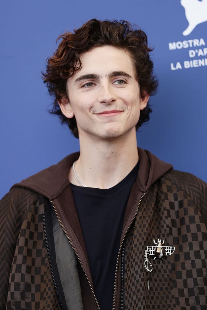 Chalamet se encuentra actualmente en el Reino Unido filmando "Wonka", una película musical sobre los orígenes del querido personaje del libro infantil de Roald Dahl.