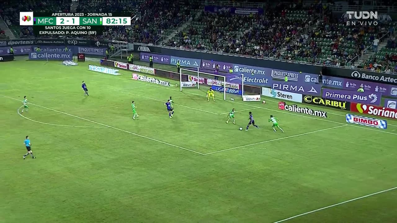 ¡GOL!  anota para Mazatlán FC. Josué Colmán