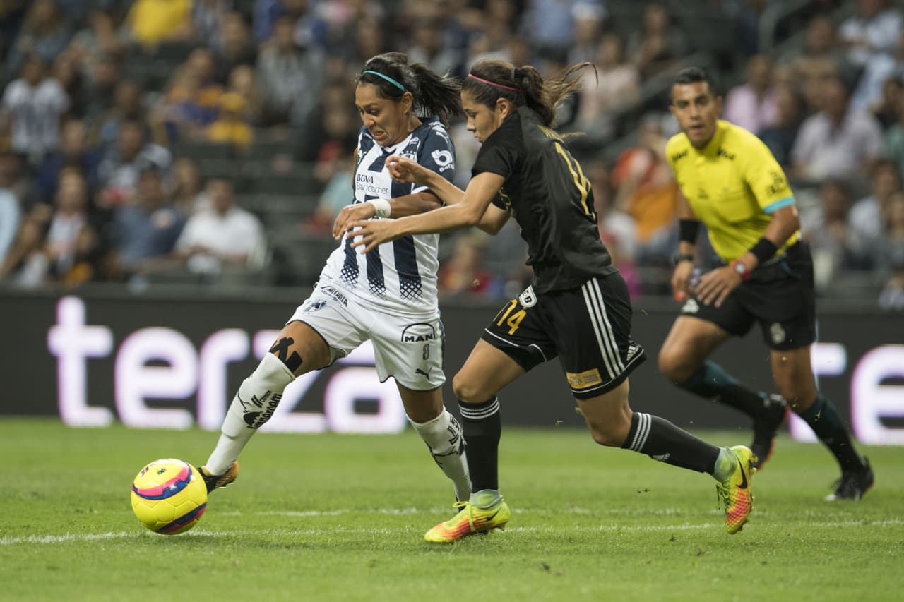 Rebeca Bernal igualó el partido, vía penal, a los 49 minutos y mantuvo la paridad.