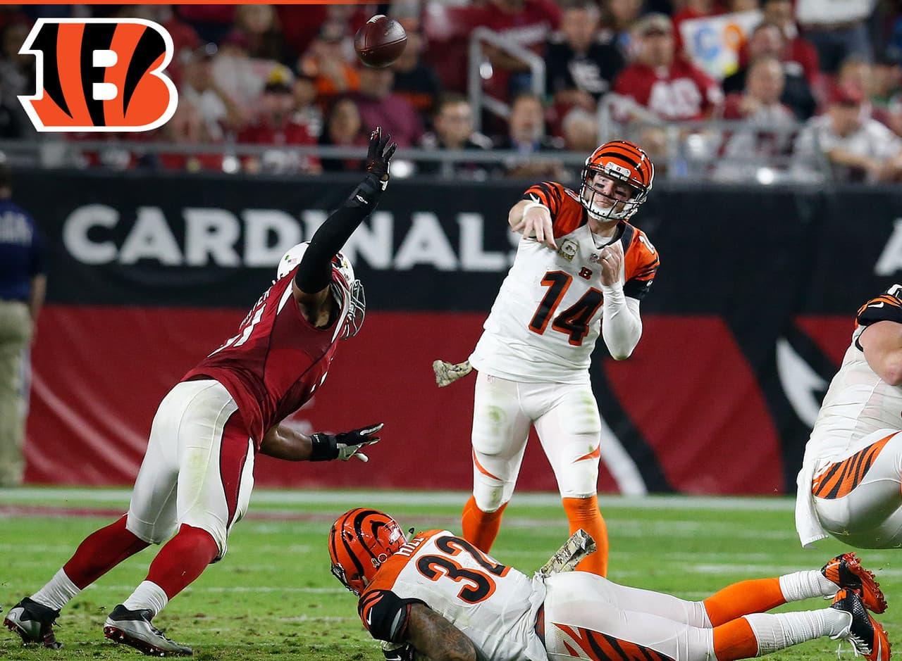 Perdedor: Andy Dalton, QB, Cincinnati Bengals.- Dalton estaba en camino a ser uno de los mejores 10 quarterbacks de Fantasy la temporada pasada hasta que se lesionó, pero el hecho de que ha perdido tanto a Marvin Jones como a Mohamed Sanu en la agencia libre es notable. Los Bengals siguen teniendo a A.J. Green y a Tyler Eifert, pero además de ello, están bastante limitados.