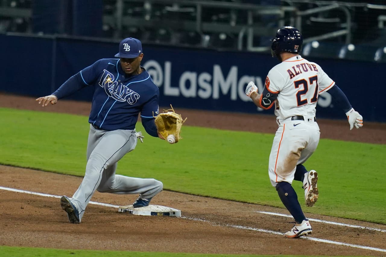 Los Tampa Bay Rays consigue darle la vuelta a los Houston Astros al vencerlos 5-2 y se quedan a una victoria de la barrida.