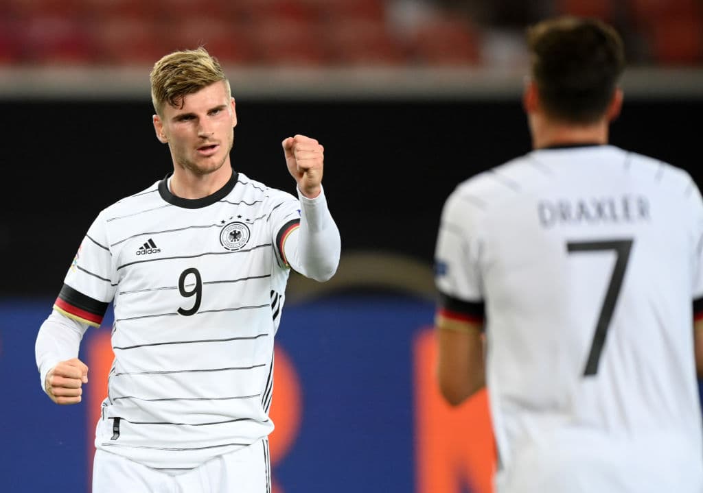Timo Werner de Alemania celebra el gol