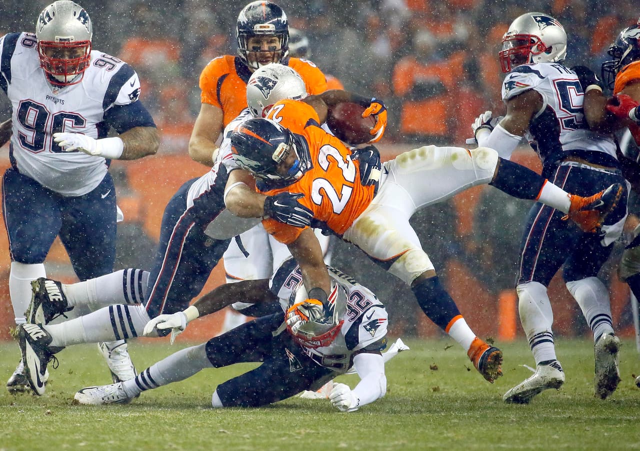 Los Broncos rompieron con la racha ganadora de los Patriots con un marcador en tiempo extra de 30-24. Checa las mejores tomas del sorprendente duelo.