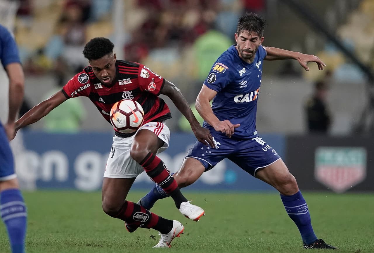 Los de Belo Horizonte aventajaron en el marcador a los 9 minutos por el uruguayo Giorgian de Arrascaeta, y el 2-0 vino a los 77' con gol de Thiago Neves. El 'más querido de Brasil' está en un agujero.