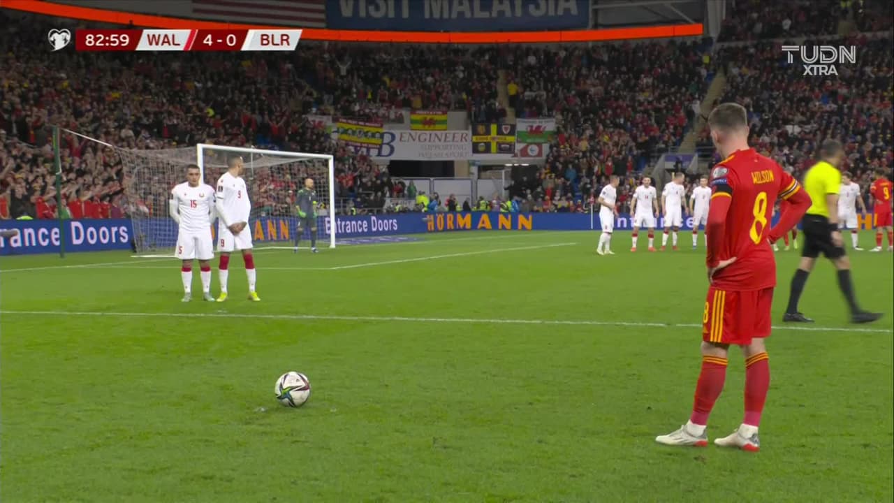 ¡TIRO ATAJADO! disparo por Ben Davies.