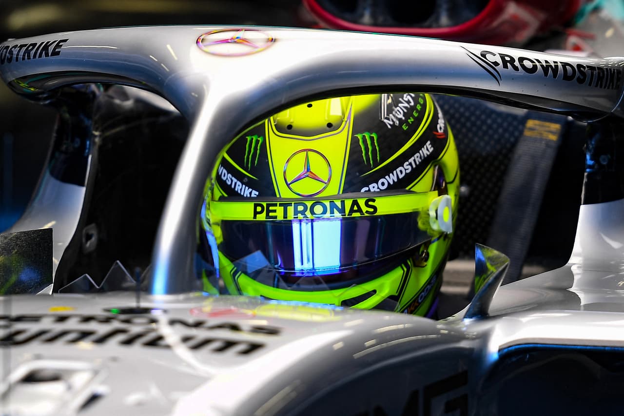 La rivalidad entre Ferrari y los Red Bulls continúa y una vez más el mexicano Sergio Pérez fue protagonista.