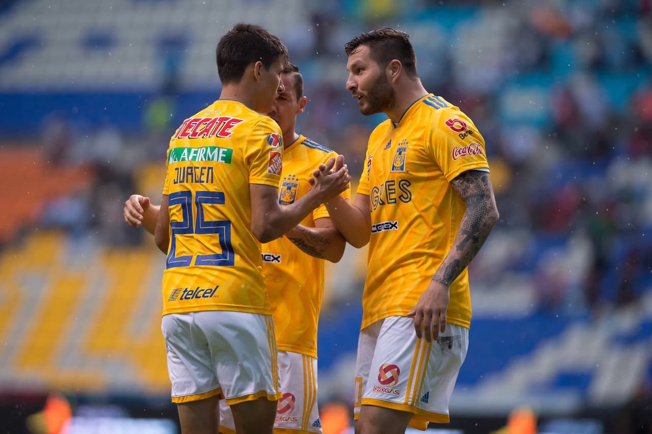 Apenas al minuto 3 de la primera mitad se presentó un autogol de Loroña y los visitantes se adelantaron muy pronto.