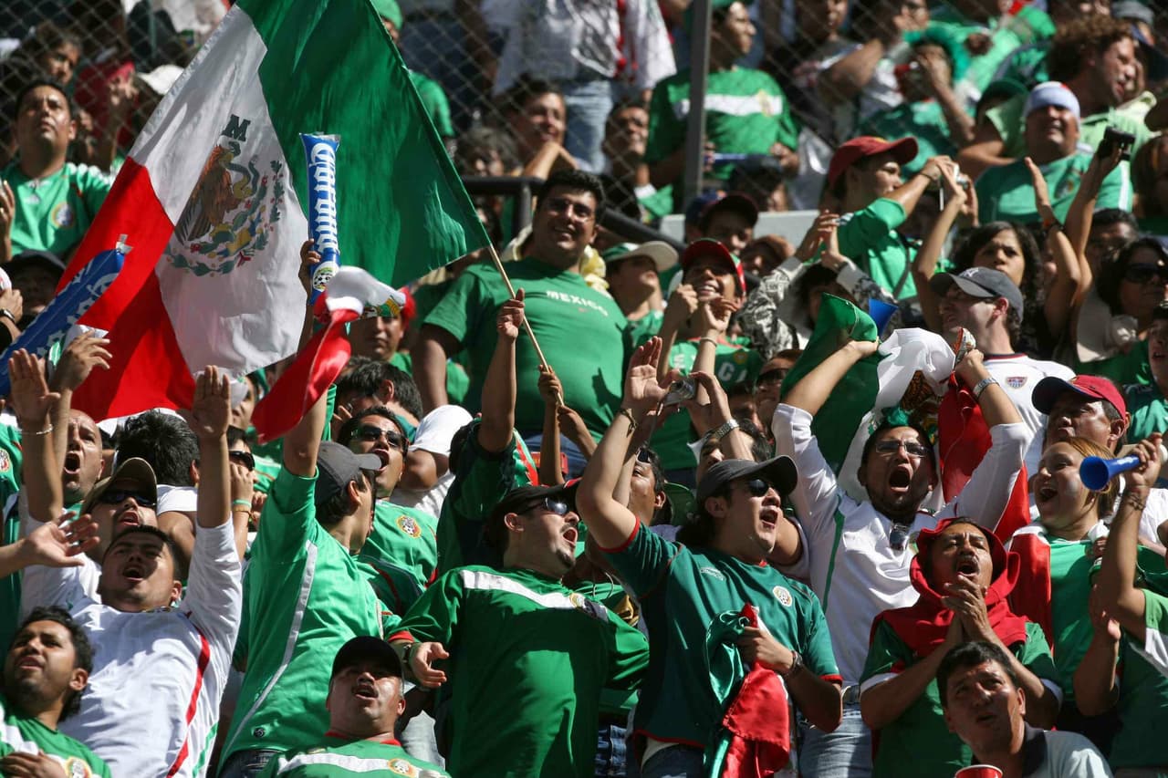 La afición puede meter en líos al Tri.