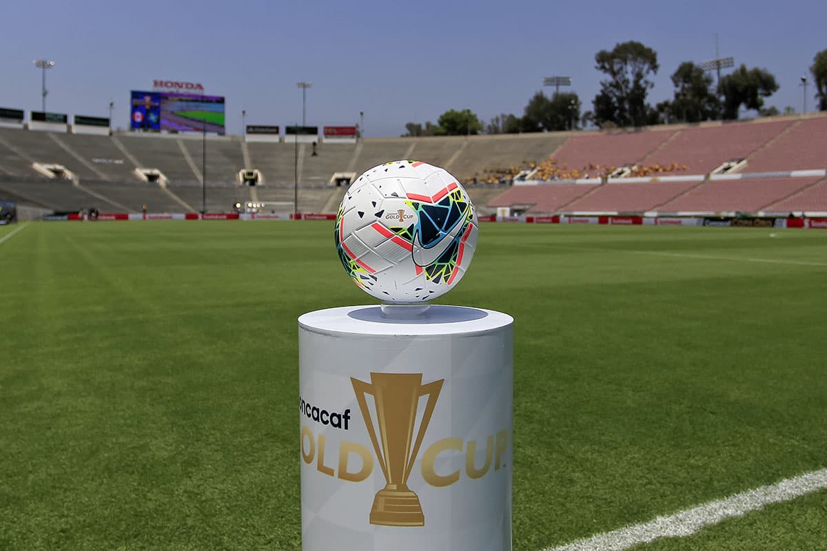 El Rose Bowl de Pasadena, California, escenario del partido inaugural de la Copa Oro entre Canadá y Martinica.