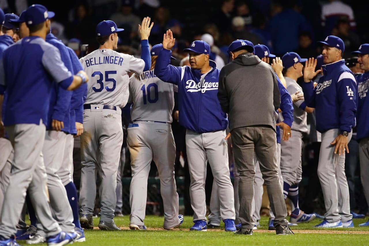 Los Dodgers continúan dominando en esta postemporada y se pusieron a una victoria de llegar a su primera Serie Mundial desde 1988.