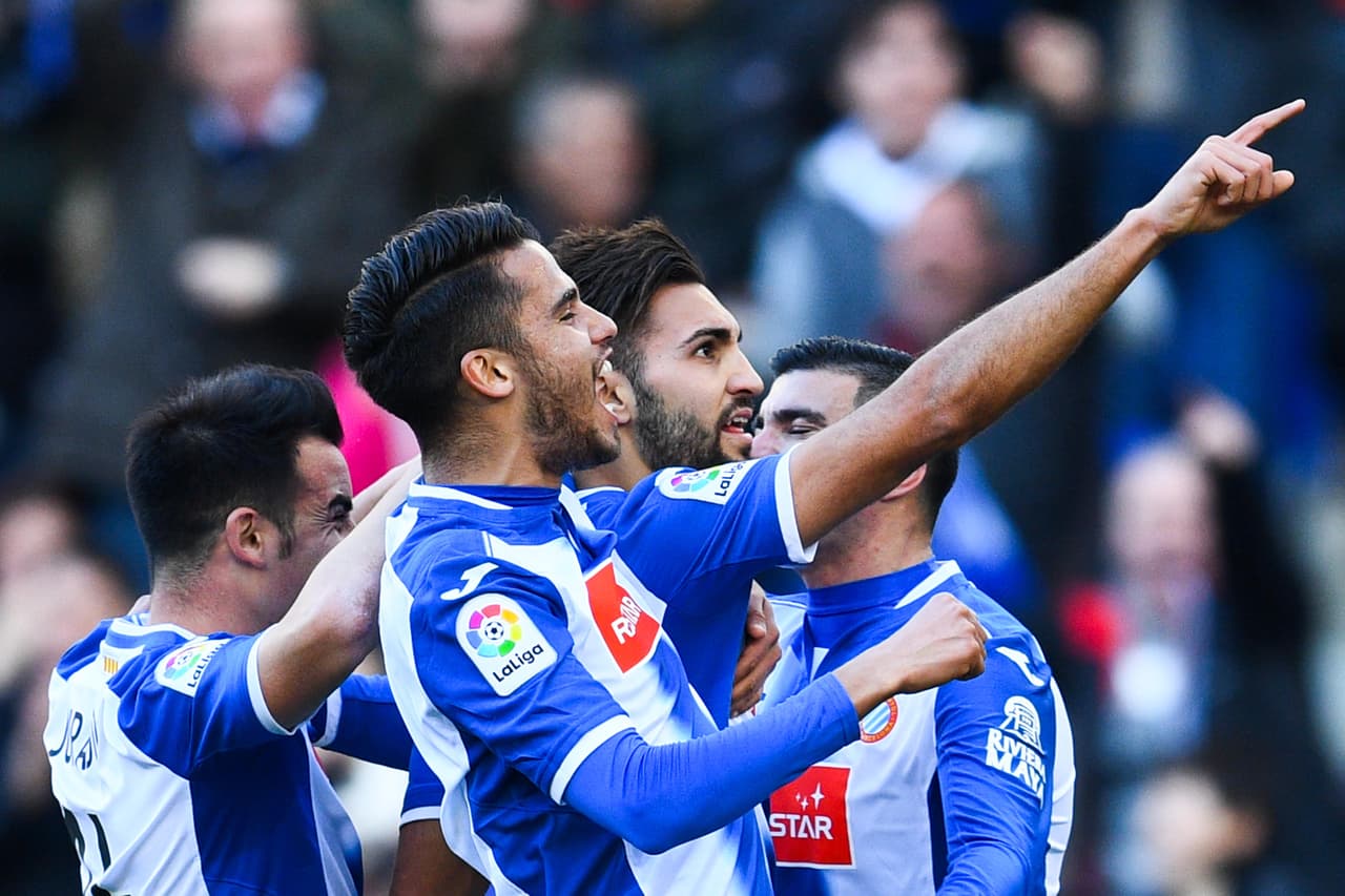 BARCELONA, SPAIN - JANUARY 29: Marc Navarro (C) of RCD Espanyol celebrates with his team mates after scoring his team's second goalduring the La Liga match between RCD Espanyol and Sevilla FC at Cornella-El Prat stadium on January 29, 2017 in Barcelona, Spain. (Photo by David Ramos/Getty Images)