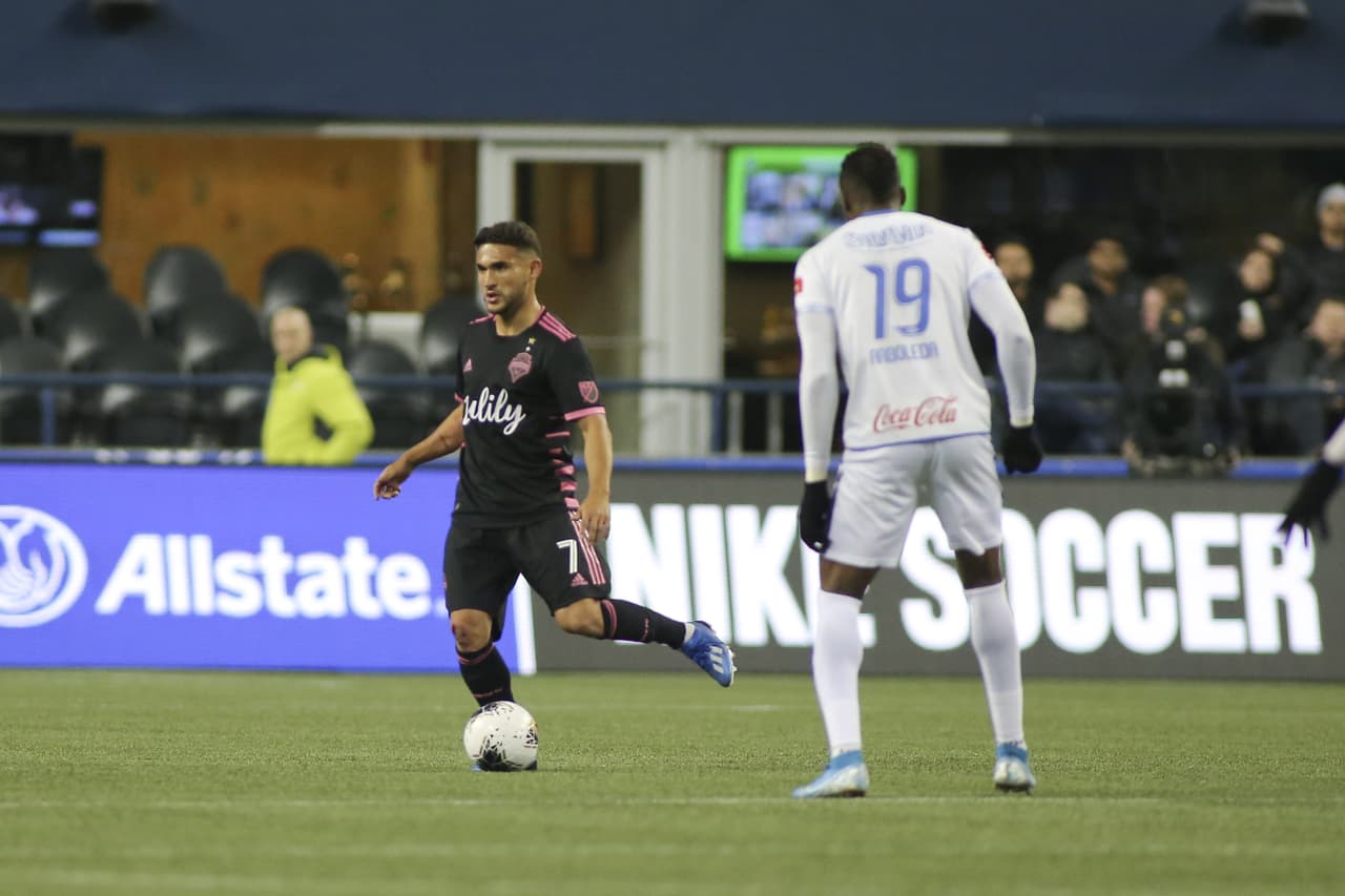 Seattle y Olimpia empatan 2-2 (4-4 global) y en penales la escuadra hondureña avanza a los Cuartos de Final donde se medirá ante Montreal Impact.