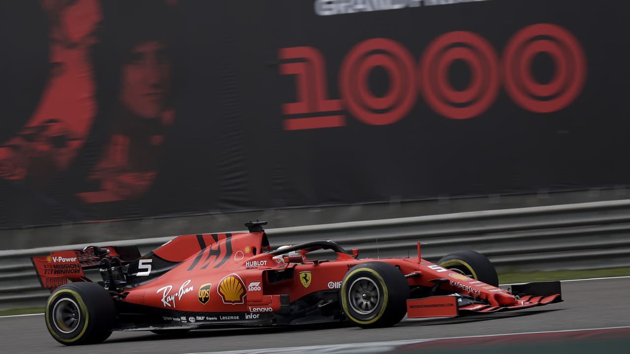 Sebastian Vettel inició en buena forma el Gran Premio de China.