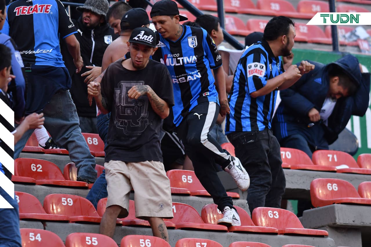 Aficionados de Gallos Blancos comenzaron trifulca en las gradas que terminó en una batalla en el Alfonso Lastras.
