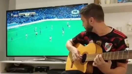 Porque el futbol no conoce de cuarentenas, y aunque es desde casa, sirvió para sair un poco de la rutina.