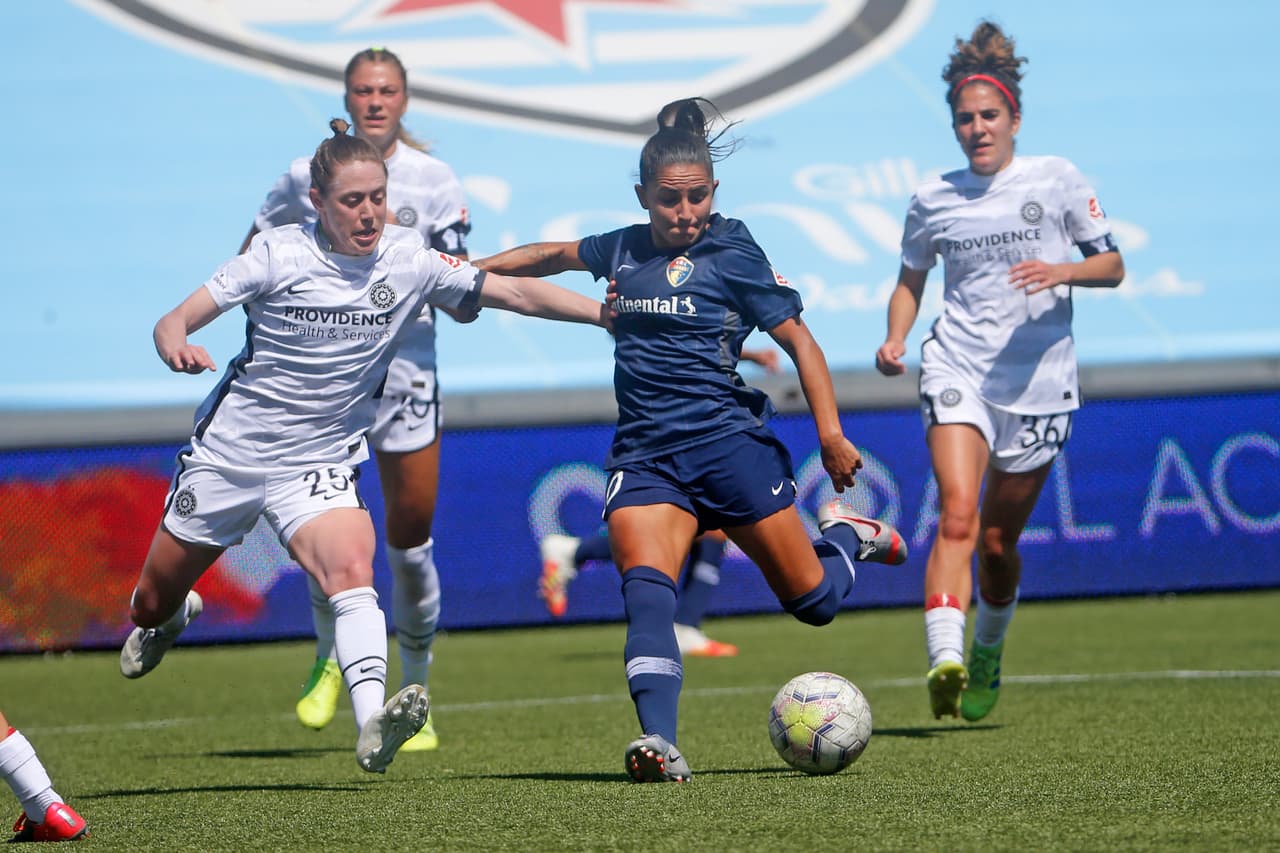 Al momento nueve equipos conforman la NWSL: Chicago Red Stars, Houston Dash, North Carolina Courage, OL Reign (Washington), Portland Thorns, Orlando Pride, Sky Blue FC (New Jersey), Utah Royals y Washington Spirit (Washington D.C.).