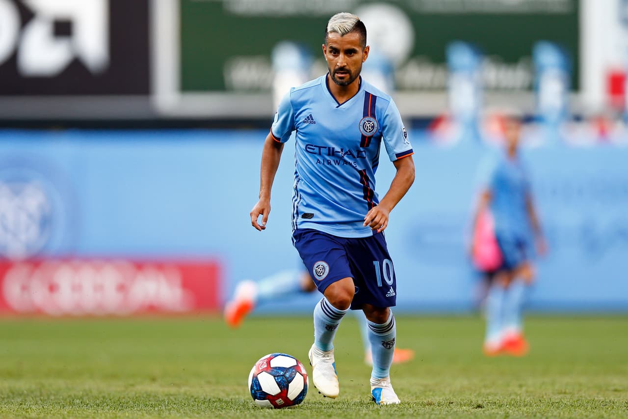 En New York la número 10 tiene nombre y apellido: Maximiliano Moralez, quien se ha ganado el cariño de la afición con sus actuaciones en la cancha.