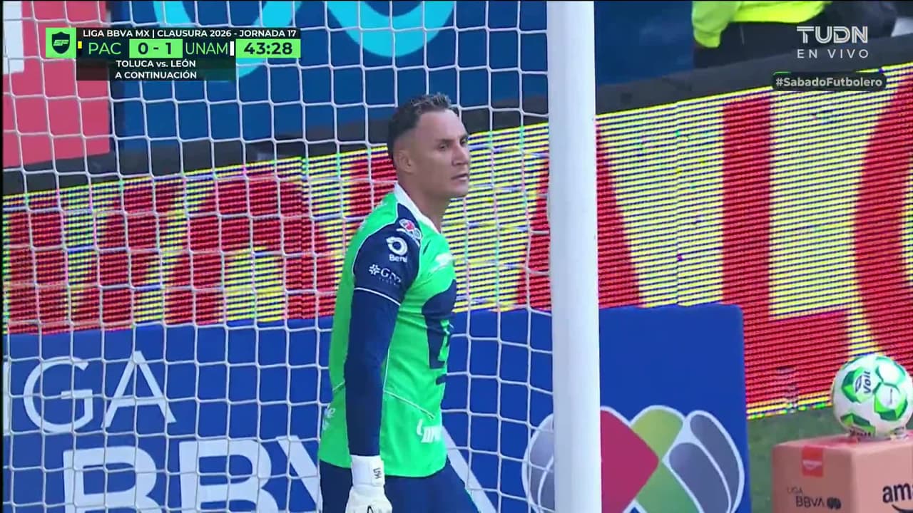 ¡TIRO ATAJADO! disparo por Alexéi Domínguez.