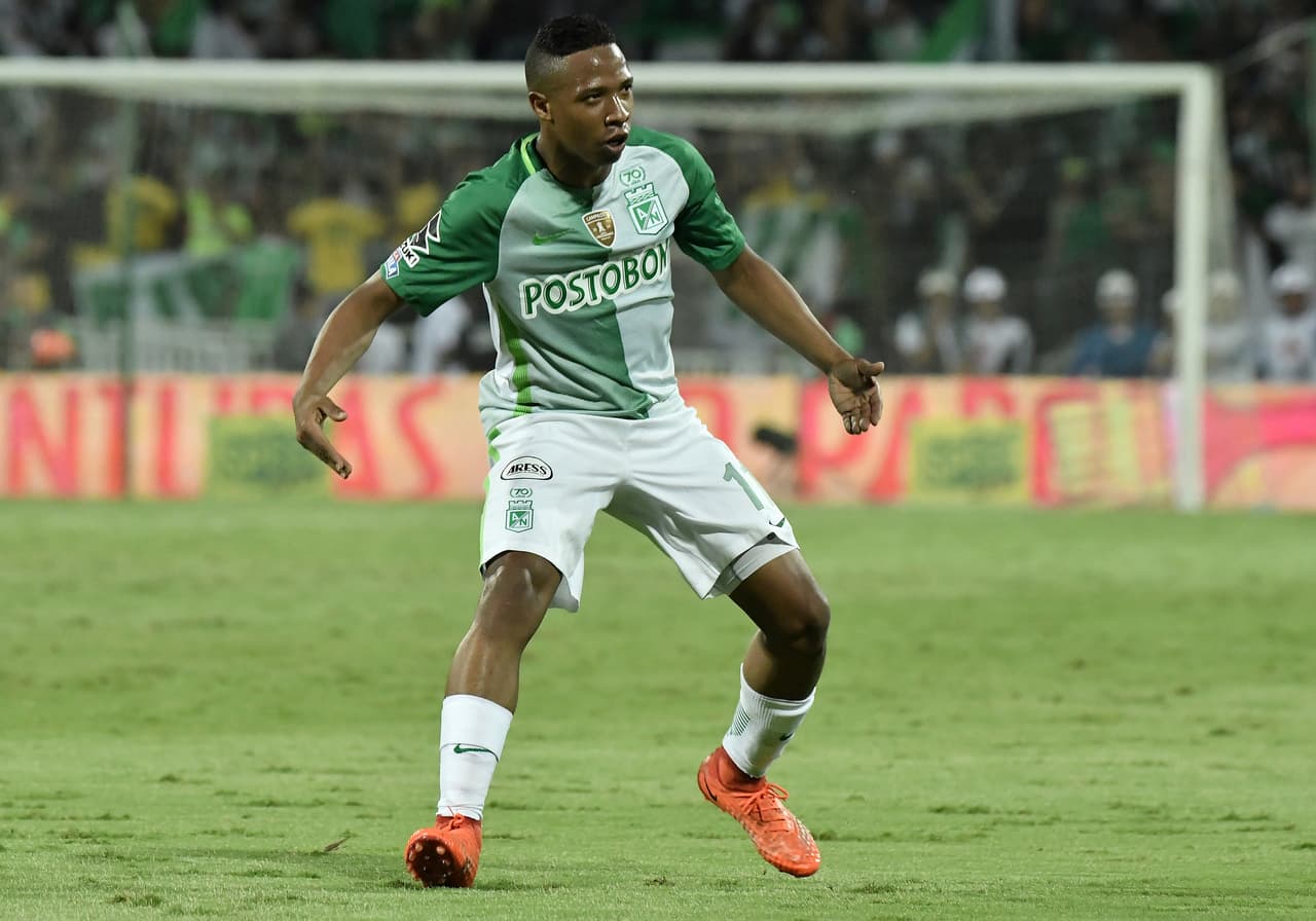 Ibargüen tuvo su paso más destacado como profesional con Atlético Nacional, donde marcó 16 goles en 75 partidos. Este extremo izquierdo no es goleador innato, pero sí genera mucho peligro.