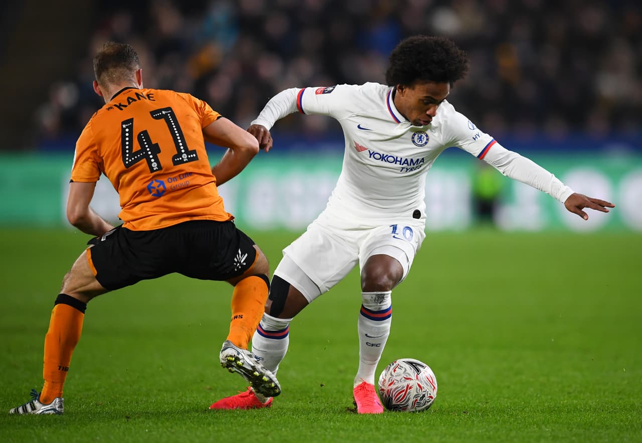 Batshuayi (6’) abrió el marcador y Tomori (64’) marcó el segundo tanto. Grosicki (78’) hizo el descuento.