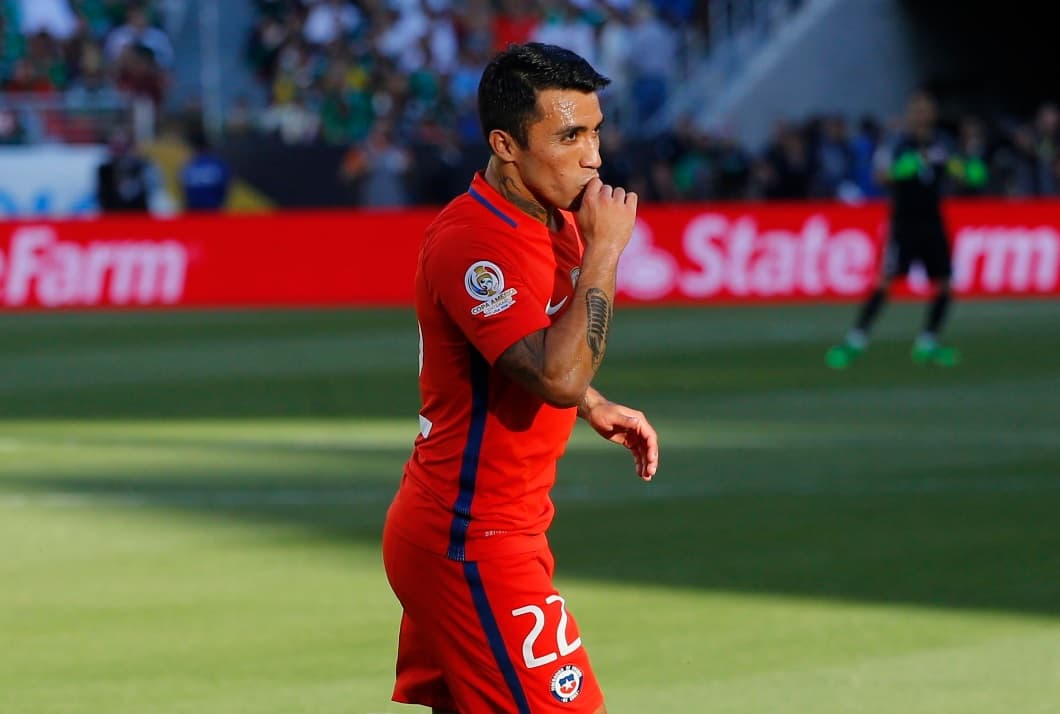 Edson Puch tuvo una gran Copa América Centenario con el campeón Chile. Jugará con Necaxa, equipo recién ascendido. Tendrá que demostrar su calidad y ayudar a los Rayos.