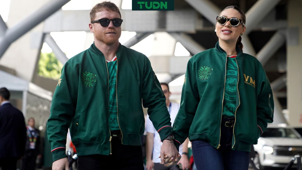 Canelo Álvarez llega al debut de México en el Mundial y lanza amenaza