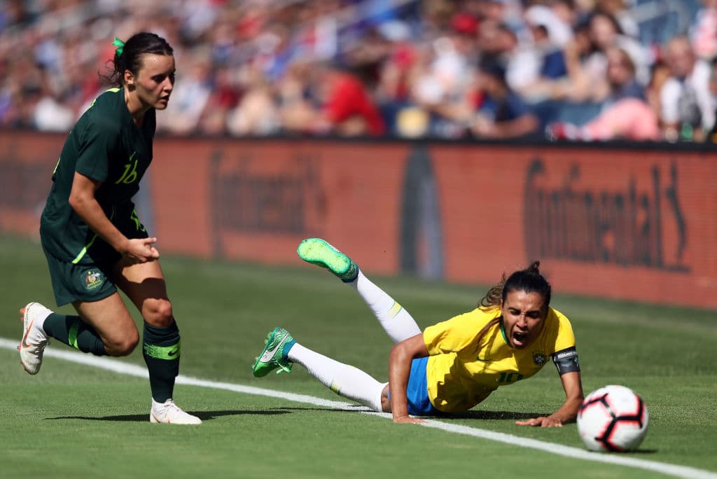 Sin embargo, la gran deuda de su carrera es no tener ningún título con su selección, a pesar de sus 105 goles en 101 partidos internacionales.