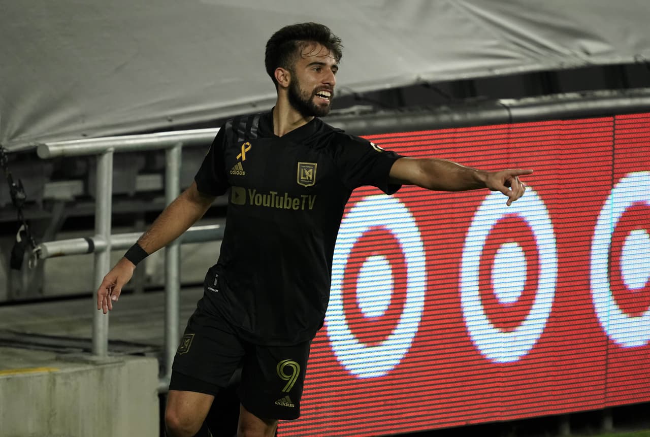 En la antesala de 'El Tráfico' Diego Rossi es elegido como el Jugador de la Semana