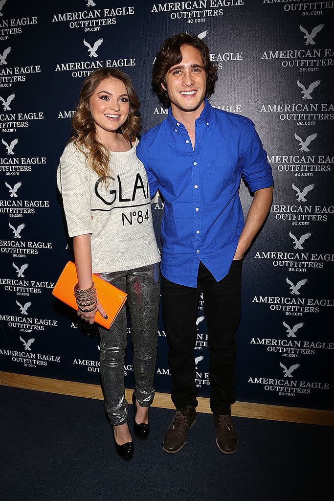 Al actor se le vio en repetidas ocasiones con la hija de la actriz mexicana, Angélica Rivera. Y, para no variar, sólo fueron rumores.