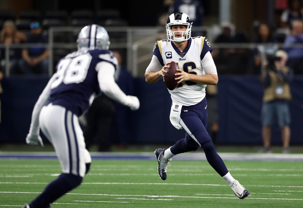 Dak Prescott lanza dos touchdowns y Elliott consigue dos más por tierra en el triunfo de los Dallas Cowboys.