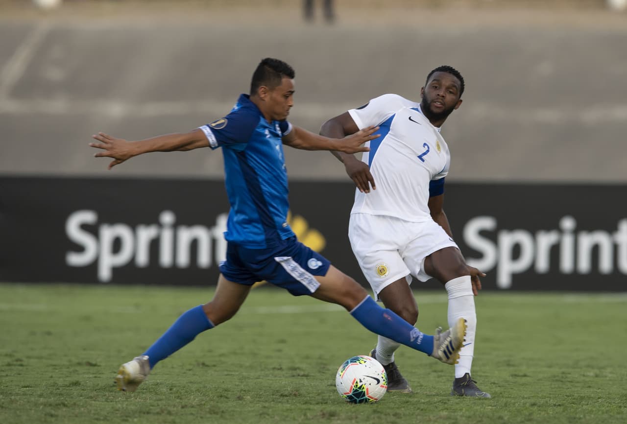 El equipo dirigido por Carlos de los Cobos intentó jugar con el marcador, de manera inteligente e invitando a Curazao a que hicieran el gasto.