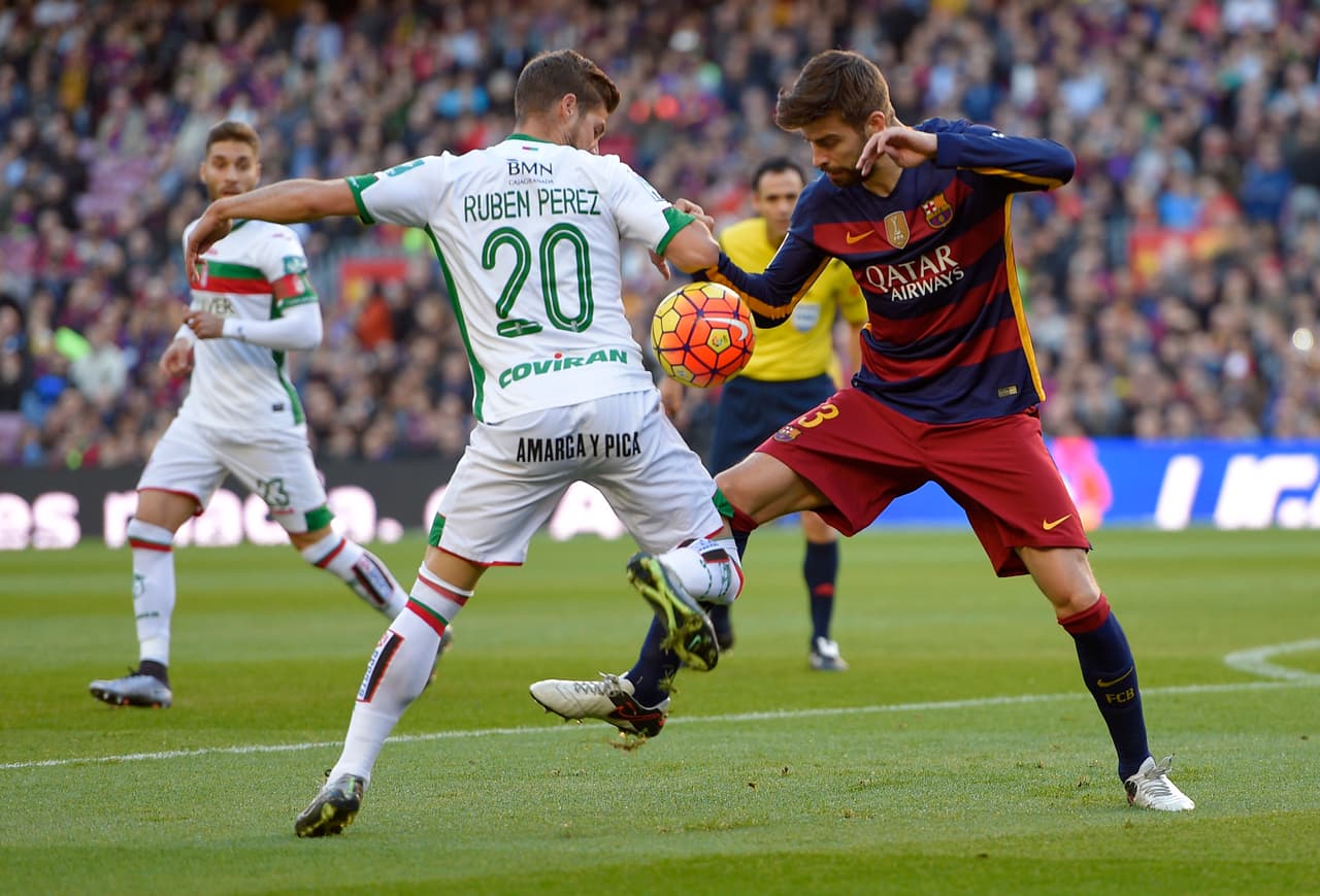 Desde el silbatazo inicial se notó que el Granada buscaría entorpecer el buen funcionamiento de los blaugranas de Luis Enrique.