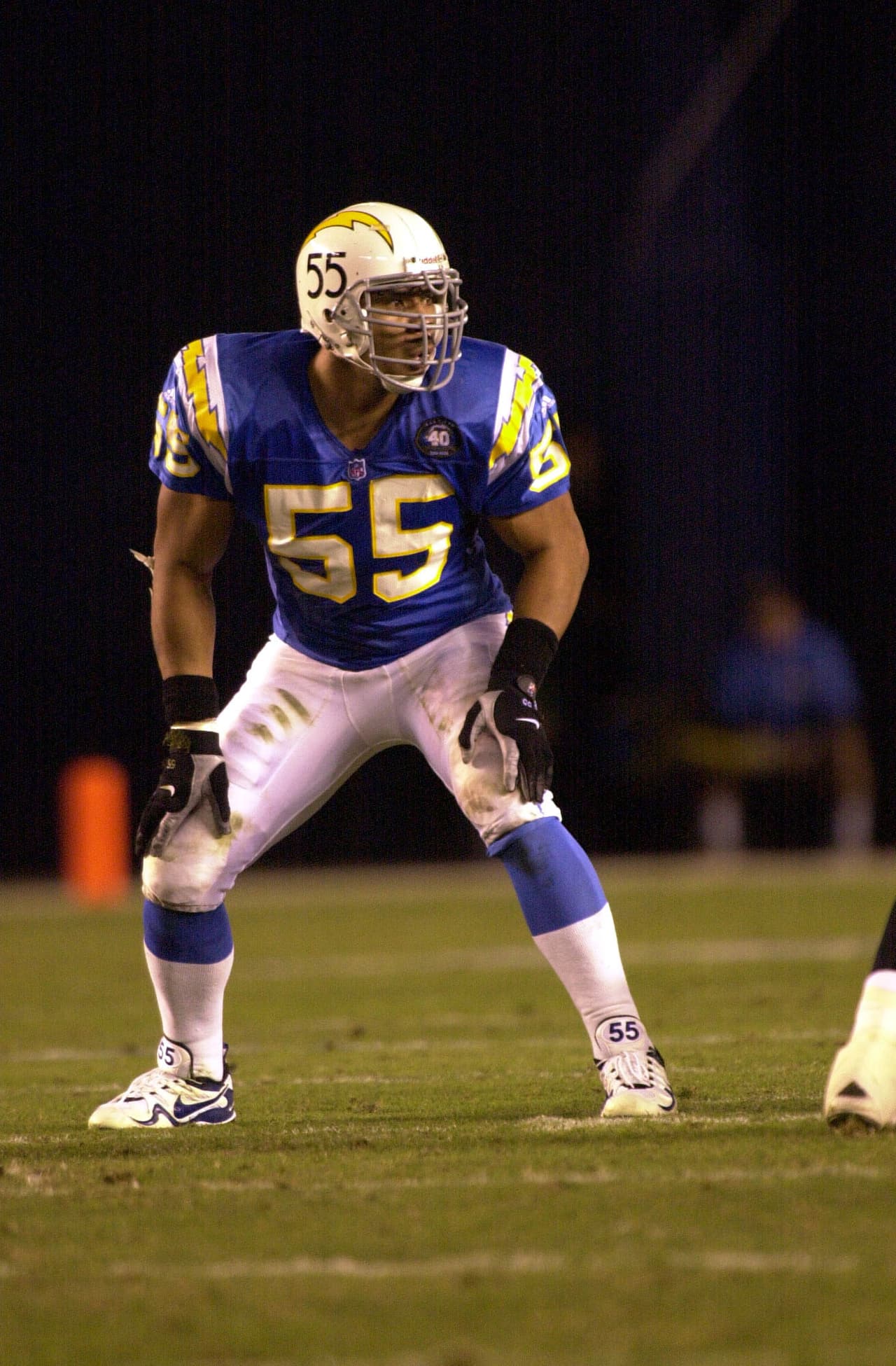 Junior Seau tenía una enfermedad degenerativa, producto de los choques en los partidos. Se pegó un tiro ya retirado del futbol americano.