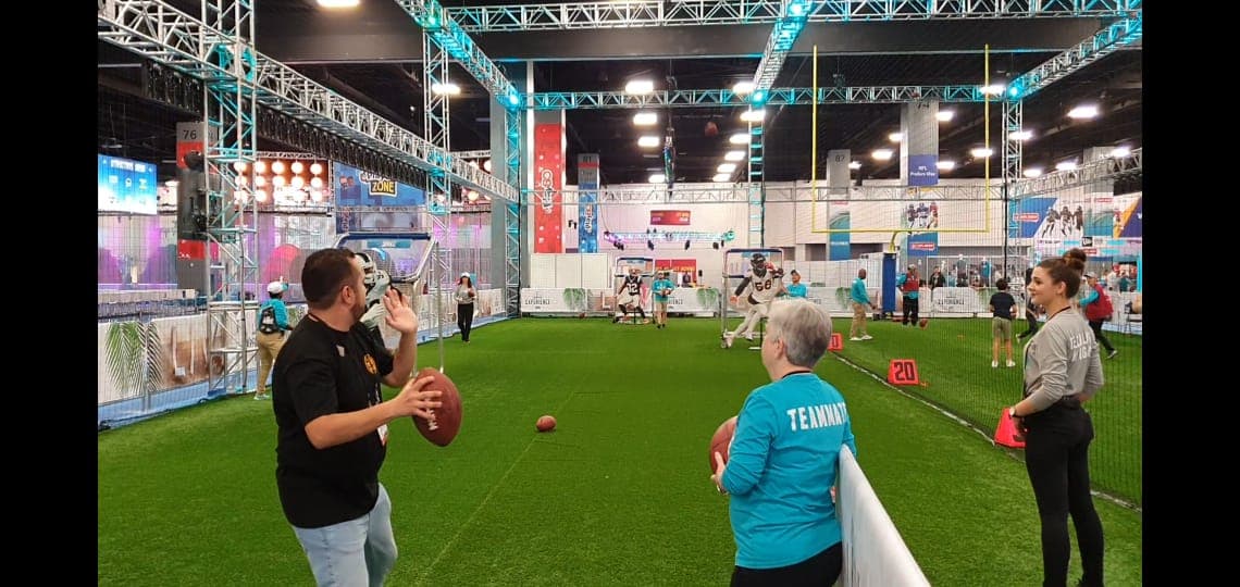 Falta menos de una semana para vivir la pasión del Super Bowl LIV entre Chiefs y 49ers pero la afición ya disfruta al máximo de la NFL Experience.