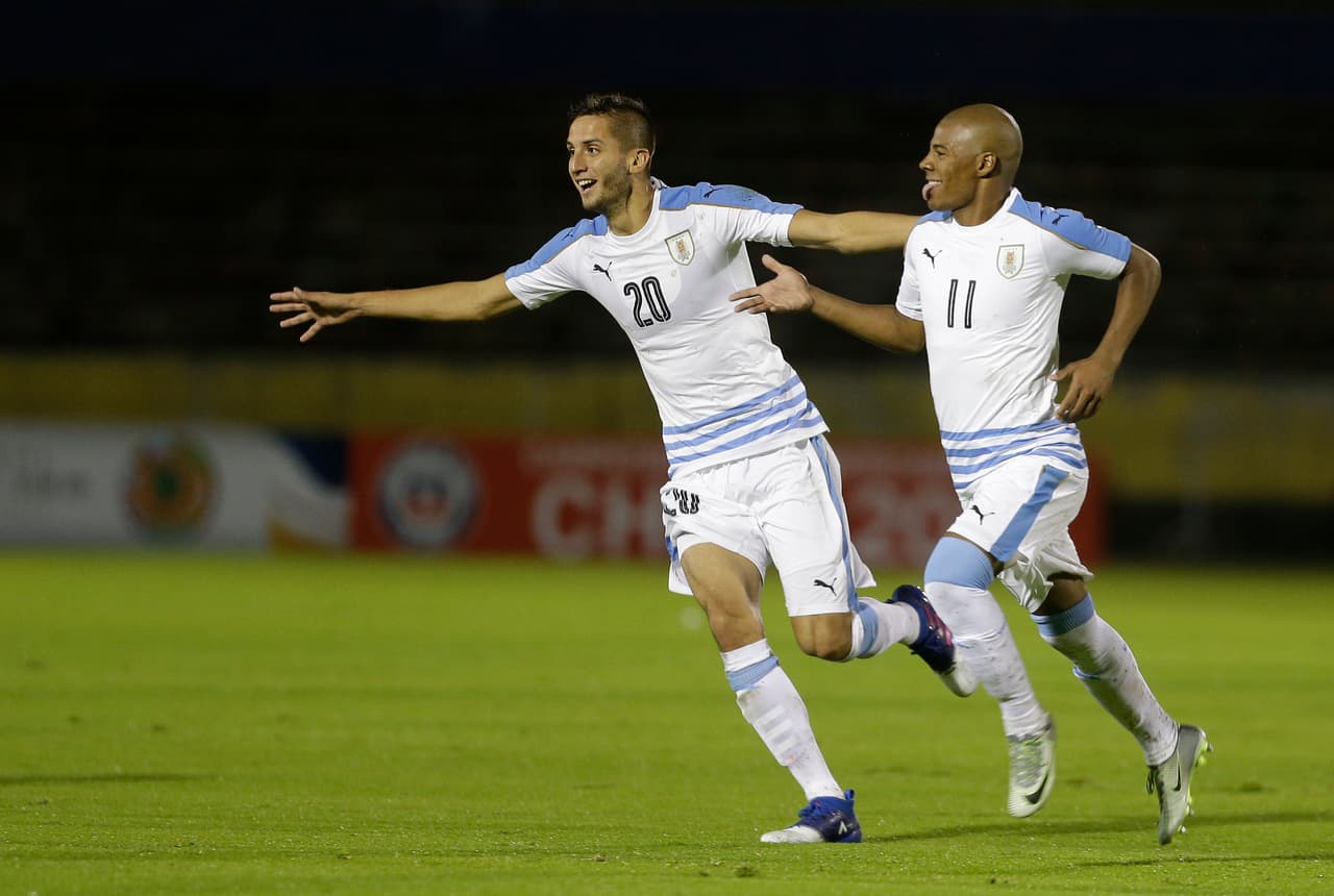 Rodrigo Bentancur (Boca Juniors) - El mediocampista uruguayo, internacional Sub-20, llama la atención en Europa, específicamente, de la Juventus.