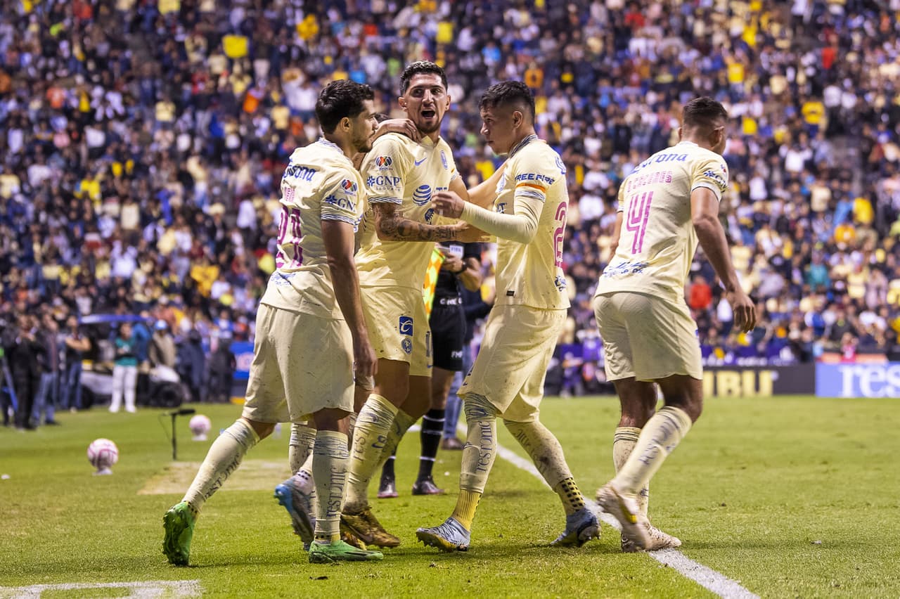 América aplastó 1-6 al Puebla en la ida de los Cuartos de Final con doblete de Henry Martín y goles de Diego Valdés, Alejandro Zendejas, Brian Rodríguez y Federico Viñas.
